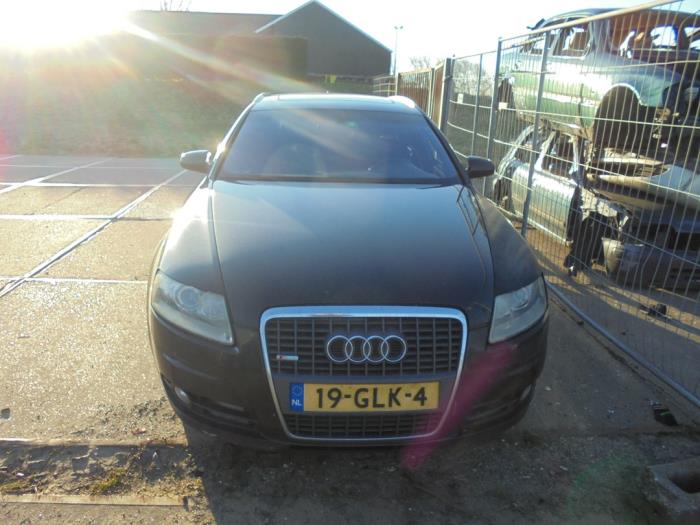 Używane Pólwal Audi A6 Avant (C6) 3.0 TDI V6 24V Quattro Cena € 100,00 Procedura marży oferowane przez Hans Auto Onderdelen