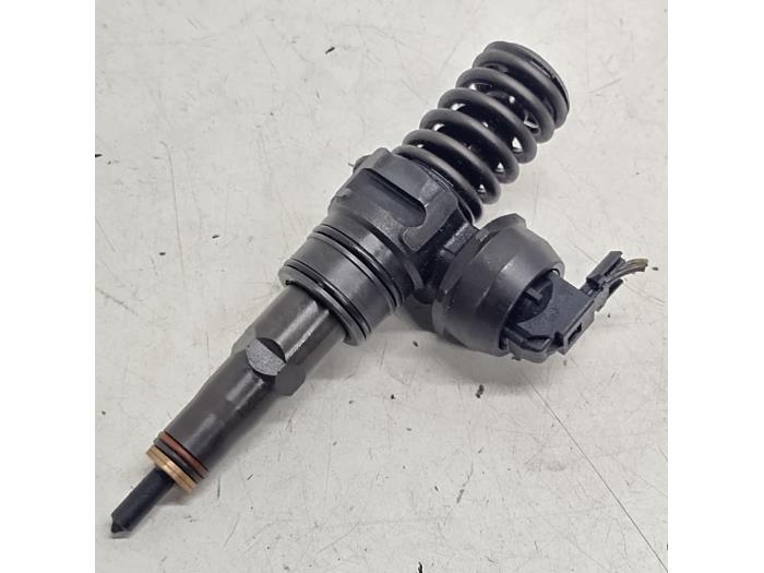 Usagé Injecteurs Seat Ibiza III (6L1) 1.9 TDI 100 Prix € 40,00 Règlement à la marge proposé par Hans Auto Onderdelen