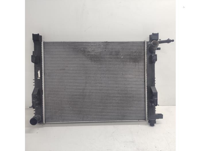 Usagé Radiateur Renault Clio IV (5R) 0.9 Energy TCE 90 12V Prix € 30,00 Règlement à la marge proposé par Hans Auto Onderdelen