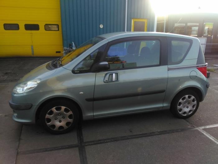 Usagé Train arrière complet Peugeot 1007 (KM) 1.4 Prix € 125,00 Règlement à la marge proposé par Hans Auto Onderdelen