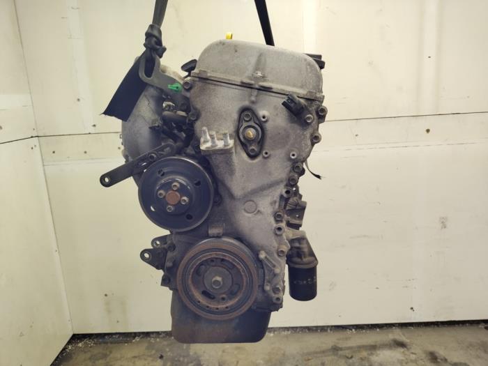 Engine from a Suzuki Ignis (FH) 1.3 16V 2002