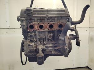 Engine from a Suzuki Ignis (FH) 1.3 16V 2002