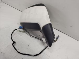 Usados Retrovisor externo derecha Citroen C4 Picasso (UD/UE/UF) 1.6 HDiF 16V 110 Precio € 50,00 Norma de margen ofrecido por Hans Auto Onderdelen