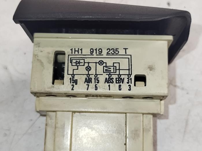 Airbag Kontrolllampe van een Volkswagen Vento (1H2) 1.8 i 1997