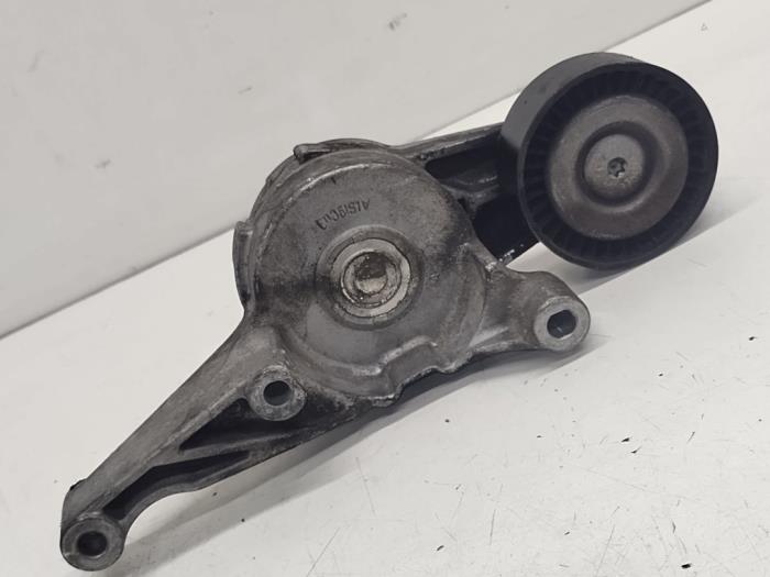 Usados Rodillo tensor correa múltiple Seat Altea XL (5P5) 1.9 TDI Precio € 20,00 Norma de margen ofrecido por Hans Auto Onderdelen