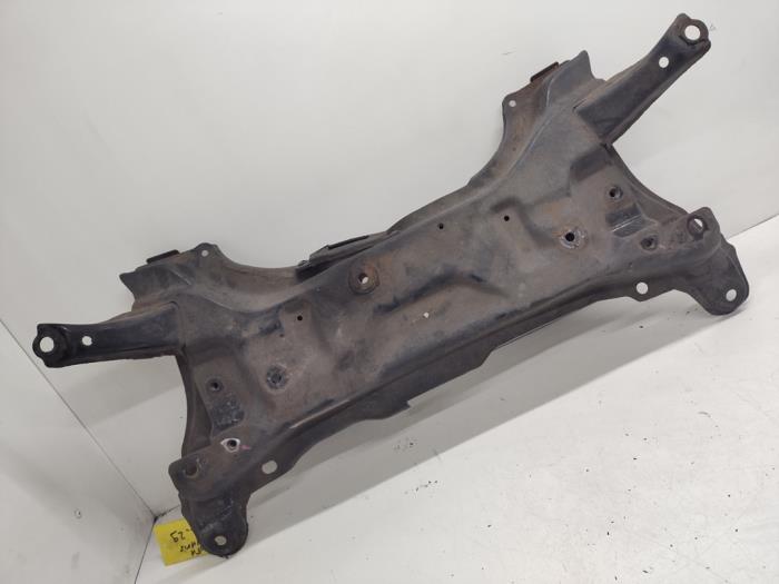Usados Subchasis Toyota Yaris II (P9) 1.4 D-4D Precio € 70,00 Norma de margen ofrecido por Hans Auto Onderdelen