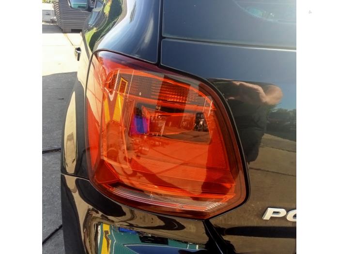 Taillight, left from a Volkswagen Polo V (6R) 1.4 TDI 12V 90 2016