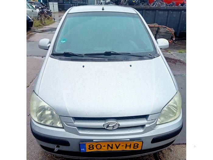 Używane Maska Hyundai Getz 1.3i 12V Cena € 75,00 Procedura marży oferowane przez Hans Auto Onderdelen