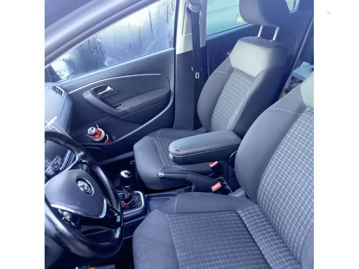 Airbag set from a Volkswagen Polo V (6R) 1.4 TDI 12V 90 2016