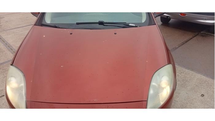 Używane Maska Fiat Bravo (198A) 1.4 T-Jet 16V 120 Cena € 75,00 Procedura marży oferowane przez Hans Auto Onderdelen