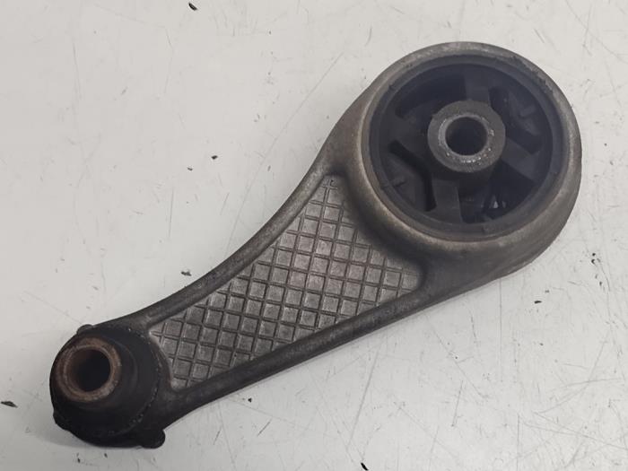 Used Engine mount Renault Kangoo (KC) 1.4 Price € 20,00 Margin scheme offered by Hans Auto Onderdelen