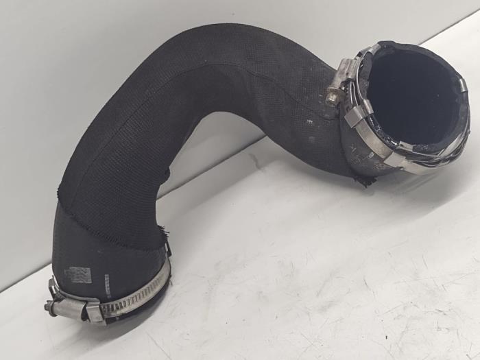 Gebrauchte Intercooler Schlauch Audi A6 Avant (C6) 3.0 TDI V6 24V Quattro Preis € 20,00 Margenregelung angeboten von Hans Auto Onderdelen
