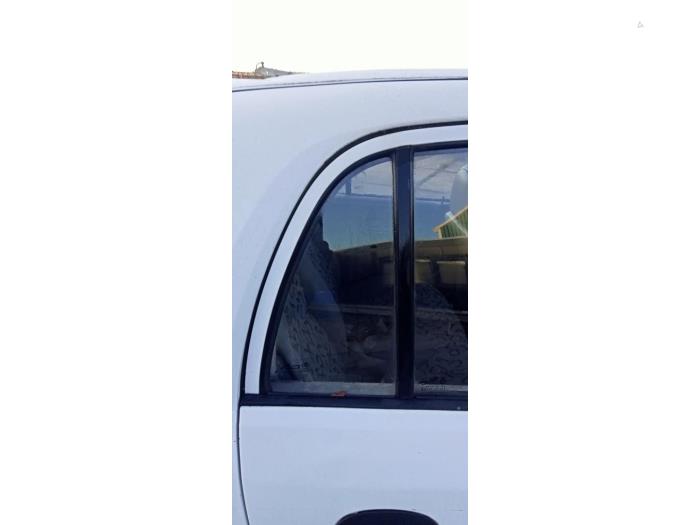 Usados Ventanilla triangular derecha detrás Hyundai Atos 1.0 12V Precio € 25,00 Norma de margen ofrecido por Hans Auto Onderdelen
