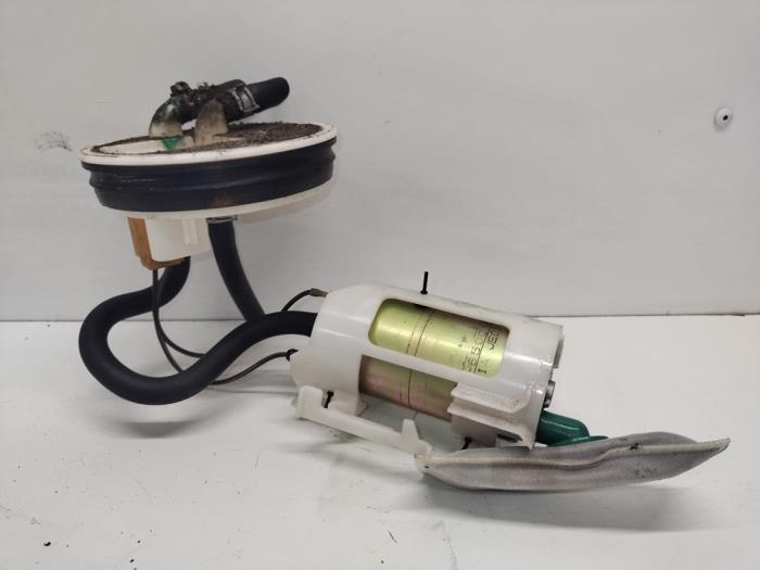 Gebrauchte Kraftstoffpumpe Elektrisch Nissan Micra (K11) 1.0 L,LX 16V Preis € 30,00 Margenregelung angeboten von Hans Auto Onderdelen