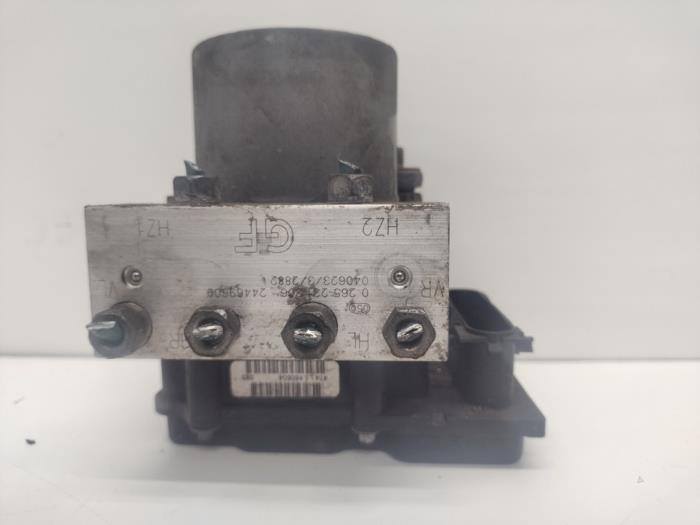 Usagé Bloc ABS Opel Corsa C (F08/68) 1.2 16V Prix € 20,00 Règlement à la marge proposé par Hans Auto Onderdelen
