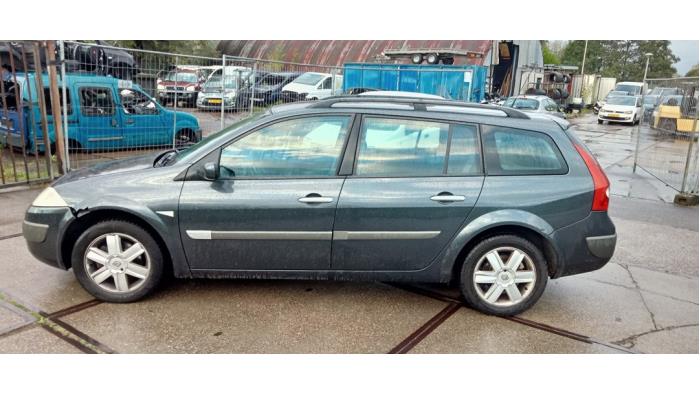 Usagé Train arrière complet Renault Megane II Grandtour (KM) 2.0 16V Prix € 75,00 Règlement à la marge proposé par Hans Auto Onderdelen