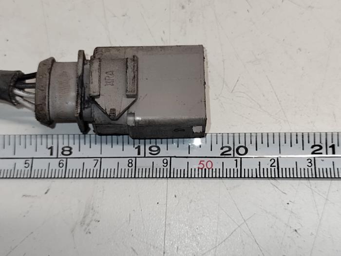 Lambda probe from a Audi A4 Avant (B8) 1.8 TFSI 16V 2012