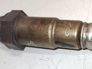 Lambda probe from a Audi A4 Avant (B8) 1.8 TFSI 16V 2012