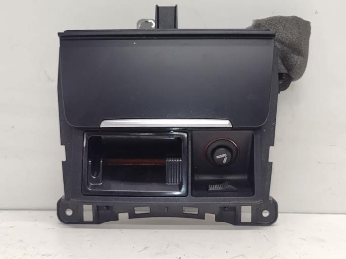 Car ashtray