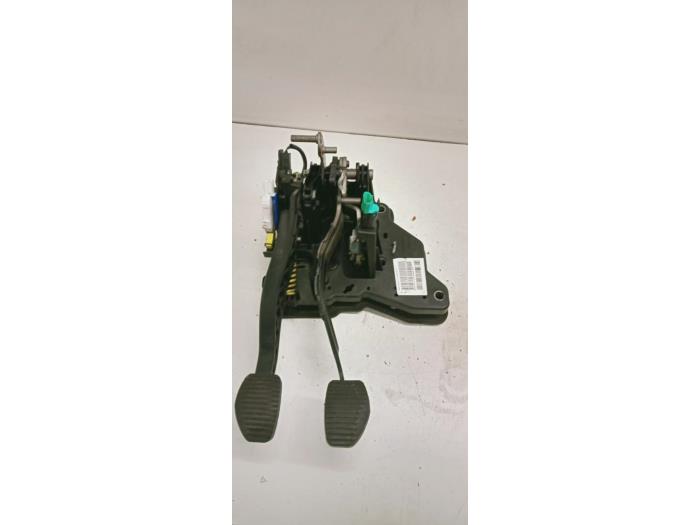 Gebrauchte Pedale Set Citroen C5 III Berline (RD) 1.6 16V THP 155 Preis € 75,00 Margenregelung angeboten von Hans Auto Onderdelen