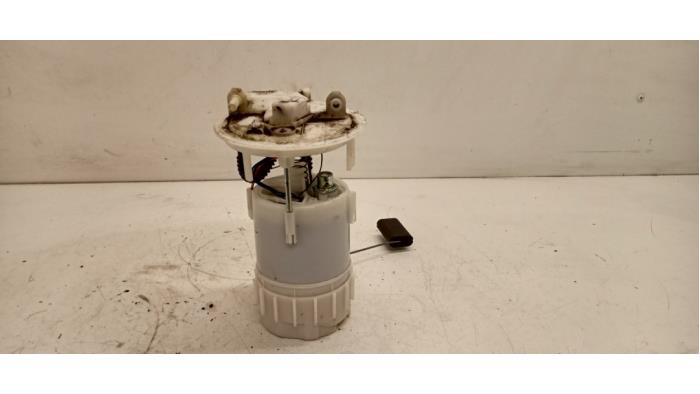 Usagé Pompe à carburant Renault Megane II Grandtour (KM) 2.0 16V Prix € 30,00 Règlement à la marge proposé par Hans Auto Onderdelen