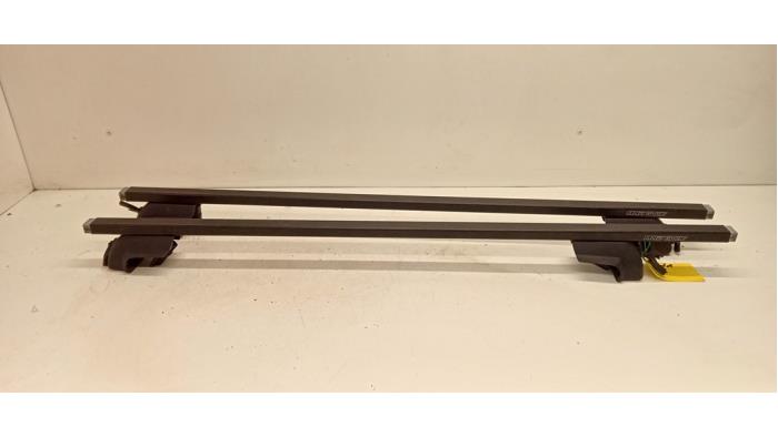 Gebrauchte Dachträger Set Mazda 5 (CR19) 1.8i 16V Preis € 35,00 Margenregelung angeboten von Hans Auto Onderdelen