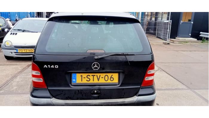 Gebrauchte Heckklappe Mercedes A (W168) 1.4 A-140 Preis € 50,00 Margenregelung angeboten von Hans Auto Onderdelen