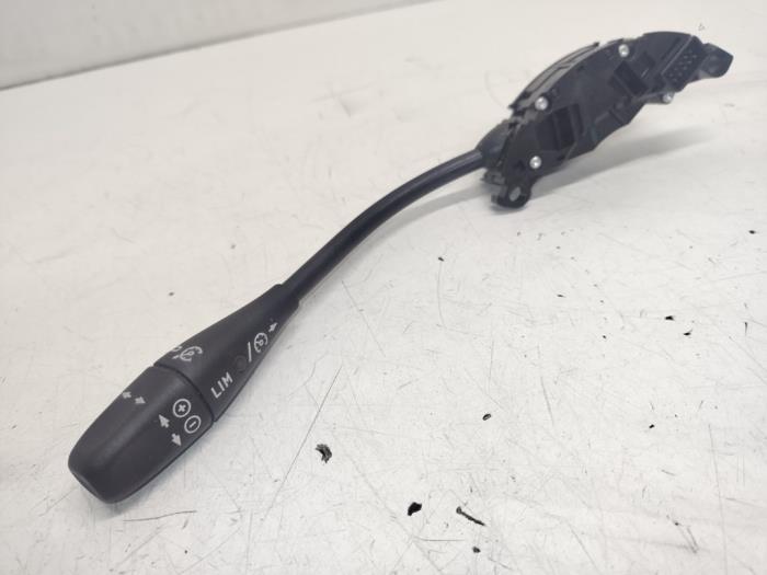 Usagé Commande régulateur de vitesse Mercedes C Combi (S203) 1.8 C-180K 16V Prix € 20,00 Règlement à la marge proposé par Hans Auto Onderdelen