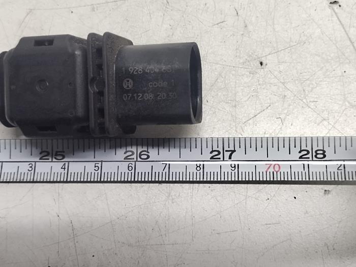 Lambda probe from a Volkswagen Transporter T5 1.9 TDi 2008