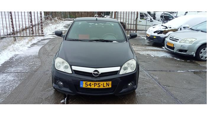 Used Subframe Opel Tigra Twin Top 1.4 16V Price € 75,00 Margin scheme offered by Hans Auto Onderdelen