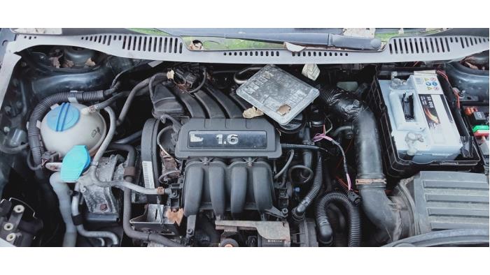 Usagé Servo frein Volkswagen Caddy III (2KA,2KH,2CA,2CH) 1.6 Prix € 75,00 Règlement à la marge proposé par Hans Auto Onderdelen