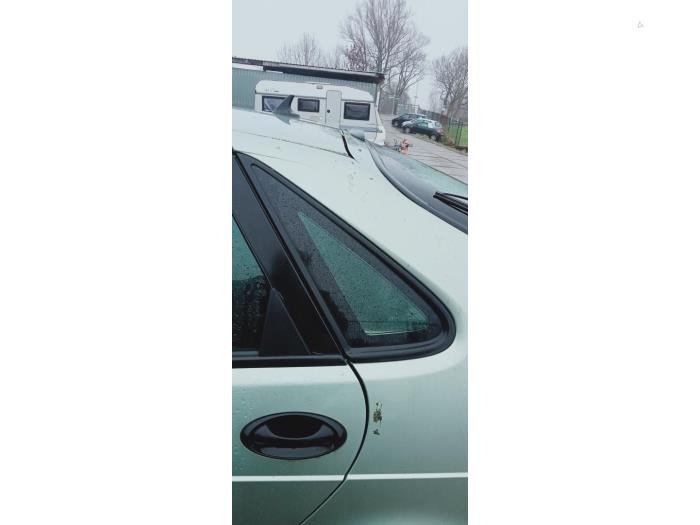 Usados Ventanilla triangular izquierda detrás Saab 9-3 I (YS3D) 2.0t 16V Ecopower Precio € 25,00 Norma de margen ofrecido por Hans Auto Onderdelen