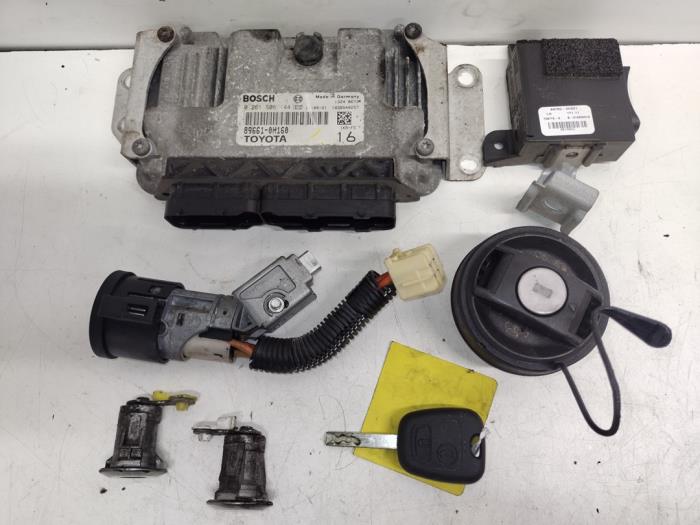 Gebrauchte Schlossset Citroen C1 1.0 12V Preis € 145,00 Margenregelung angeboten von Hans Auto Onderdelen