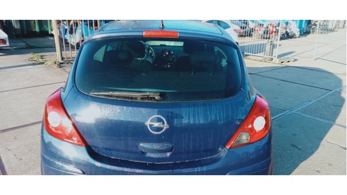 Używane Tylna klapa Opel Corsa D 1.2 16V Cena € 40,00 Procedura marży oferowane przez Hans Auto Onderdelen