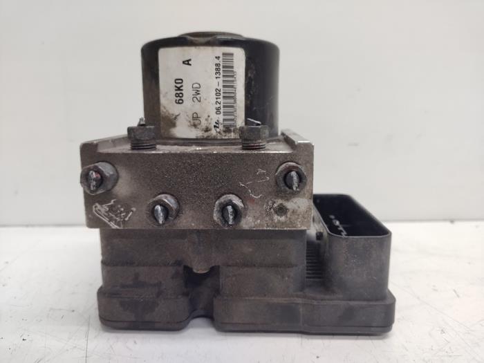Usagé Pompe ABS Suzuki Alto 1.0 12V Prix € 35,00 Règlement à la marge proposé par Hans Auto Onderdelen