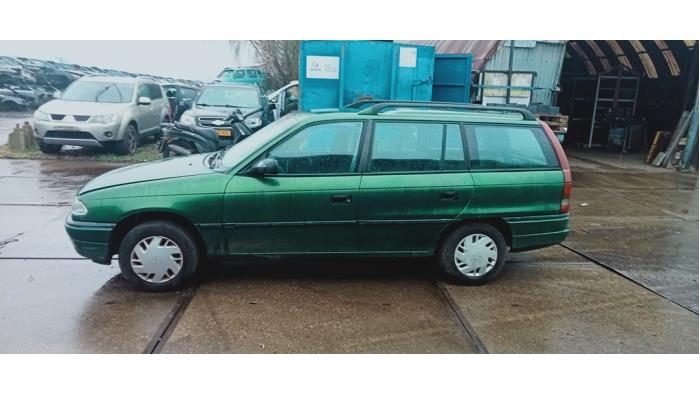 Usagé Faux châssis Opel Astra F Caravan (51/52) 1.6i Prix € 40,00 Règlement à la marge proposé par Hans Auto Onderdelen