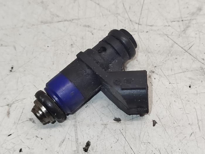 Fuel injector