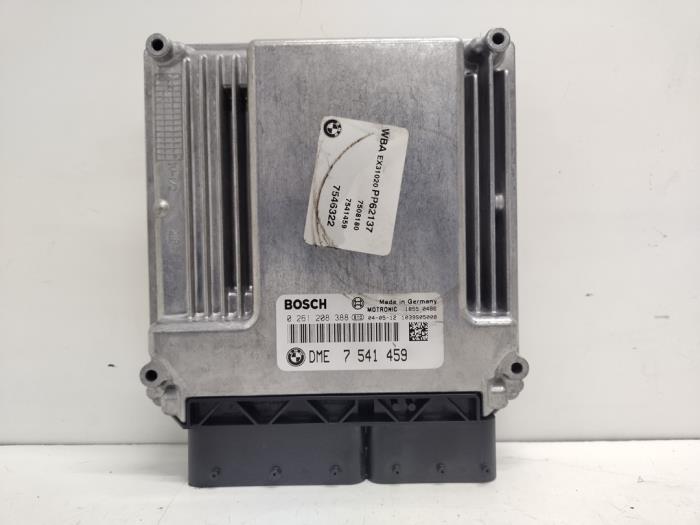 Used Engine management computer BMW 3 serie Touring (E46/3) 316i 16V Price € 50,00 Margin scheme offered by Hans Auto Onderdelen
