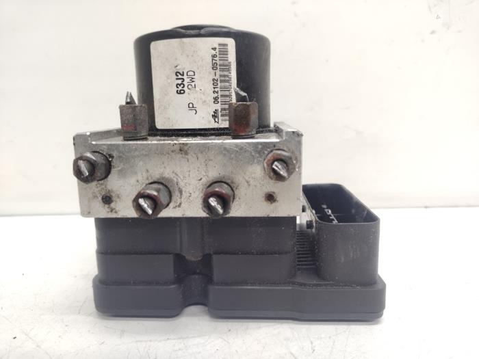 Begagnade ABS-pump Suzuki Swift (ZA/ZC/ZD1/2/3/9) 1.3 VVT 16V Pris € 175,00 Marginaltabell erbjuds av Hans Auto Onderdelen