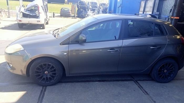 Używane Zbiornik Fiat Bravo (198A) 1.4 16V Cena € 45,00 Procedura marży oferowane przez Hans Auto Onderdelen