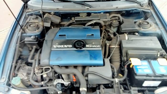 Usagé Bloc ABS Volvo S40 (VS) 2.0 16V Prix € 50,00 Règlement à la marge proposé par Hans Auto Onderdelen