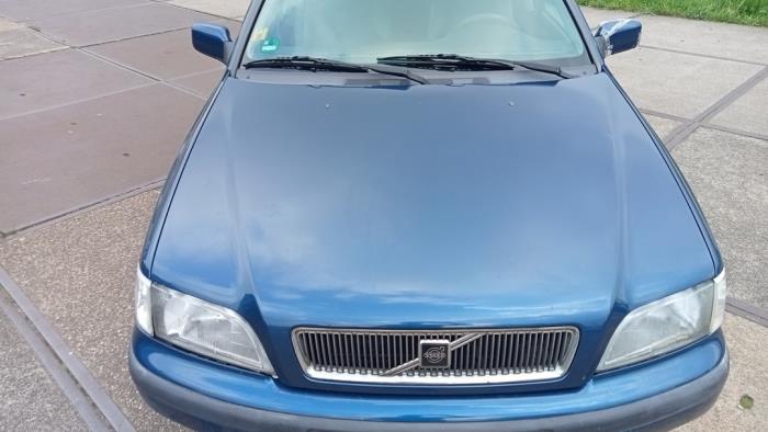 Używane Maska Volvo S40 (VS) 2.0 16V Cena € 40,00 Procedura marży oferowane przez Hans Auto Onderdelen