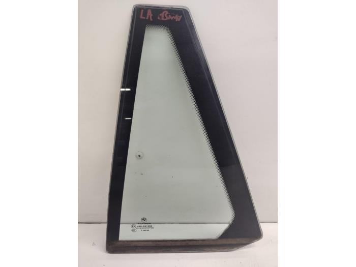 Usados Ventanilla triangular izquierda detrás BMW 3 serie Touring (E91) 318i 16V Precio € 25,00 Norma de margen ofrecido por Hans Auto Onderdelen