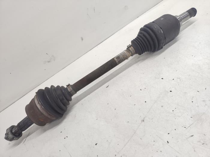 Gebrauchte Antriebswelle links vorne Fiat 500 (312) 0.9 TwinAir 80 Preis € 30,00 Margenregelung angeboten von Hans Auto Onderdelen