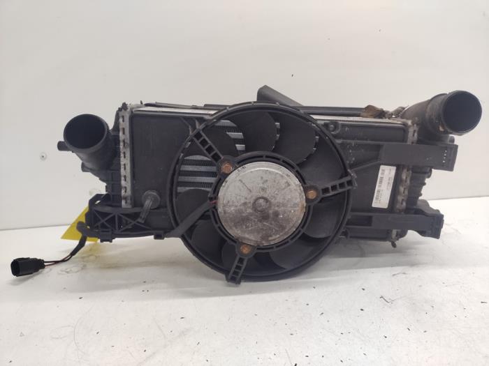 Usados Intercooler Ford Focus 3 Wagon 1.0 Ti-VCT EcoBoost 12V 100 Precio € 20,00 Norma de margen ofrecido por Hans Auto Onderdelen