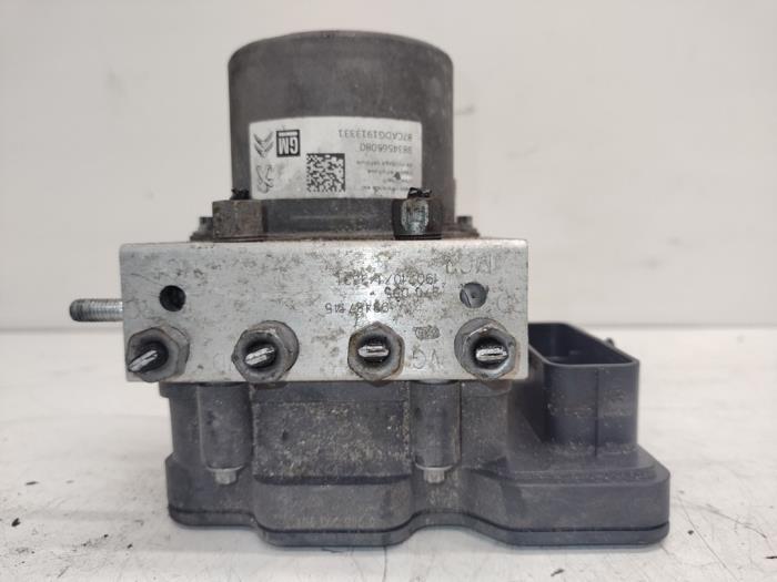 Gebrauchte ABS Pumpe Opel Crossland (X) 1.2 12V Preis € 95,00 Margenregelung angeboten von Hans Auto Onderdelen
