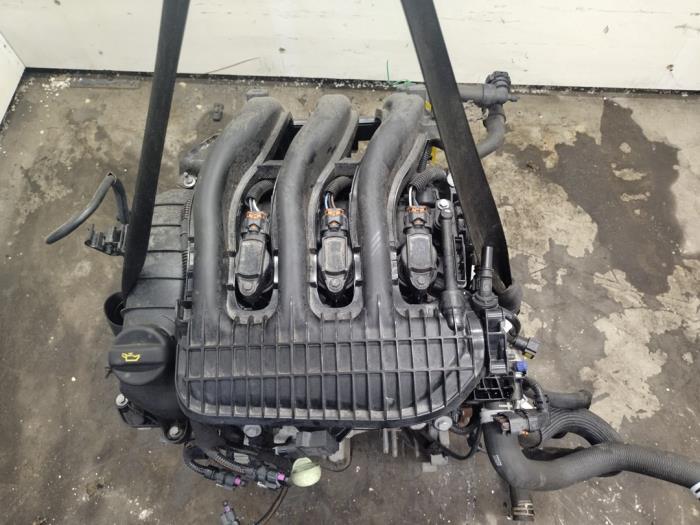 Used Engine Opel Crossland (X) 1.2 12V Price € 1.450,00 Margin scheme offered by Hans Auto Onderdelen