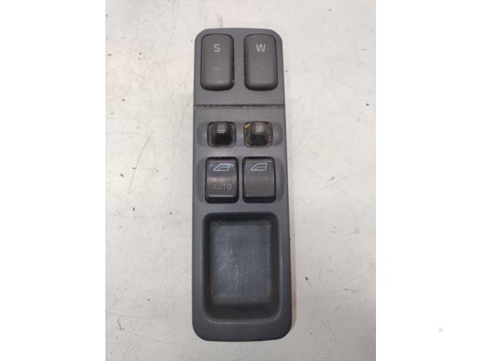 Usados Interruptor de ventanilla eléctrica Volvo S40 (VS) 2.0 16V Precio € 25,00 Norma de margen ofrecido por Hans Auto Onderdelen