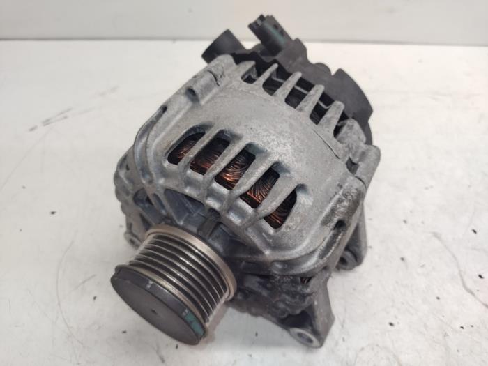 Gebrauchte Dynamo Opel Crossland (X) 1.2 12V Preis € 40,00 Margenregelung angeboten von Hans Auto Onderdelen