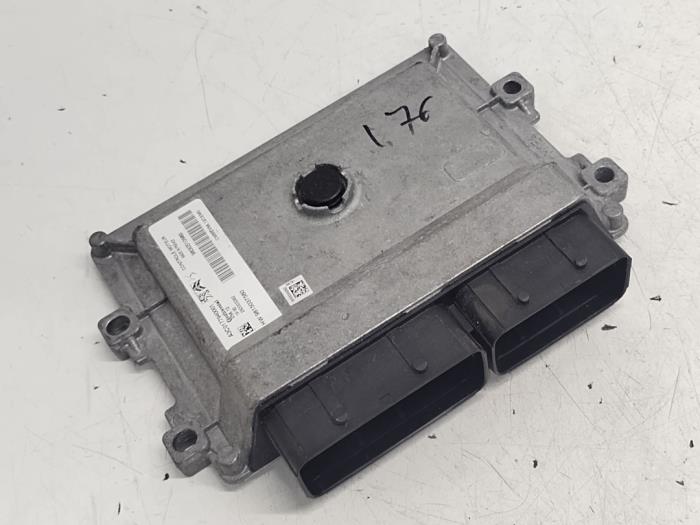 Used Engine management computer Opel Crossland (X) 1.2 12V Price € 90,00 Margin scheme offered by Hans Auto Onderdelen